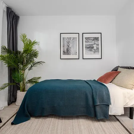 아파트 3 Bdrm Stylish W Pool In Puerto Banus *