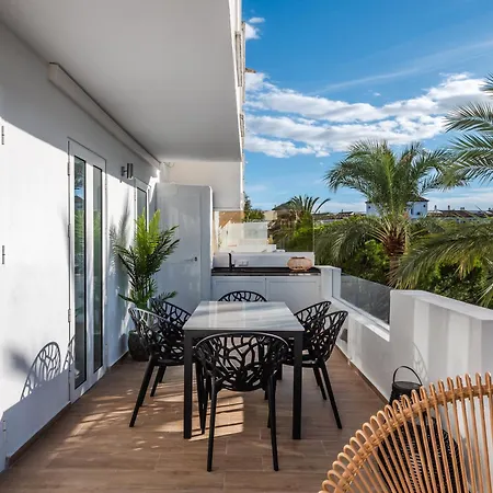 3 Bdrm Stylish W Pool In Puerto Banus Апартаменты Марбелья