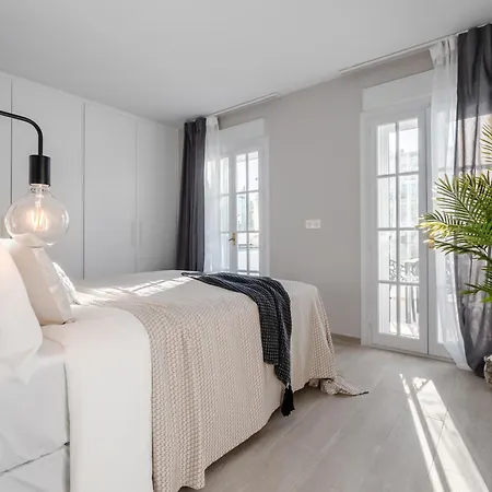 Апартаменты 3 Bdrm Stylish W Pool In Puerto Banus *